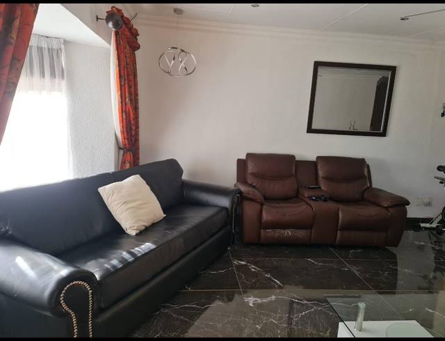 3 BEDROOM HOUSE FOR SALE IN BOSCHDAL